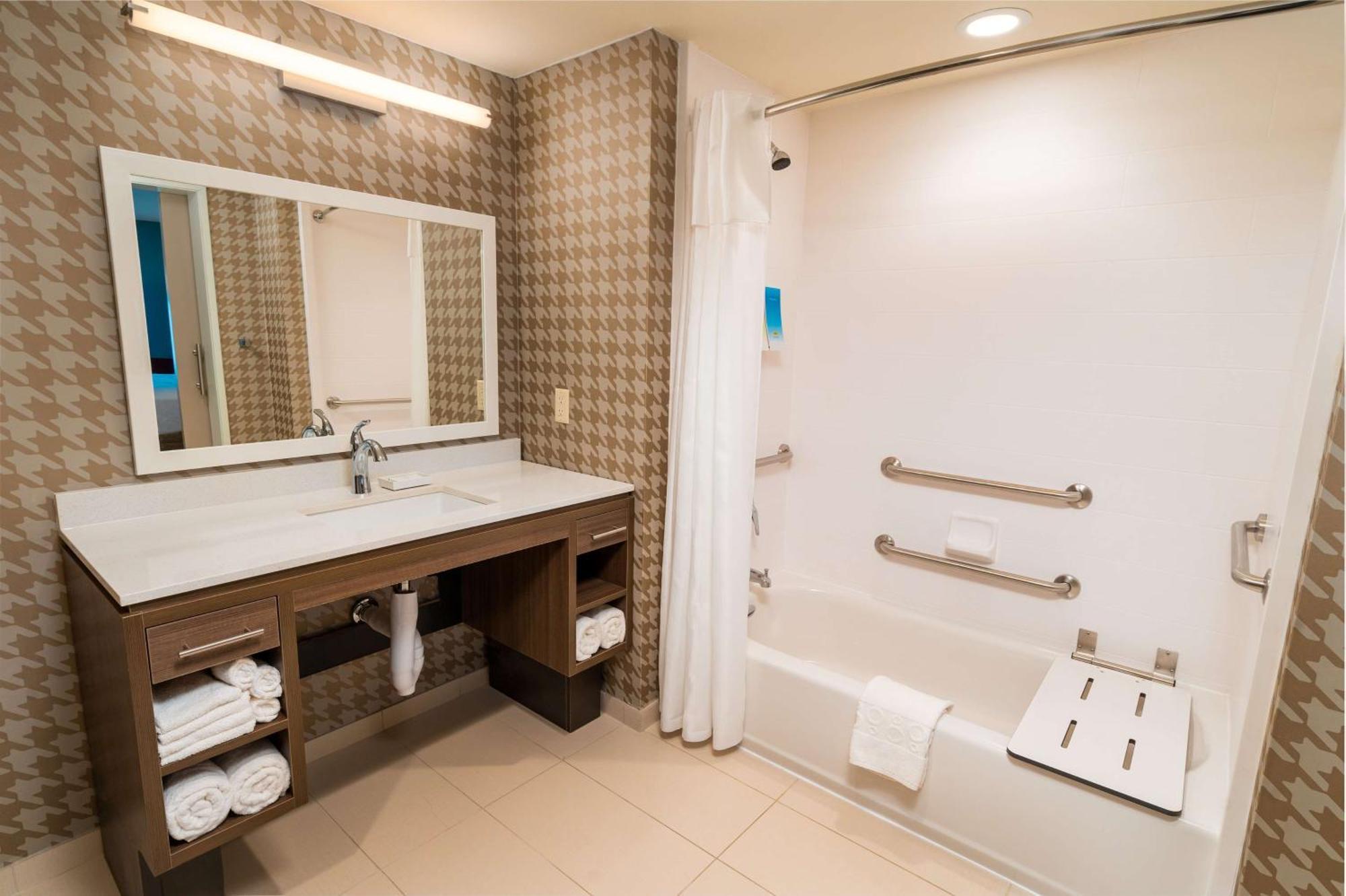 Home2 Suites Бейкерсфілд Екстер'єр фото