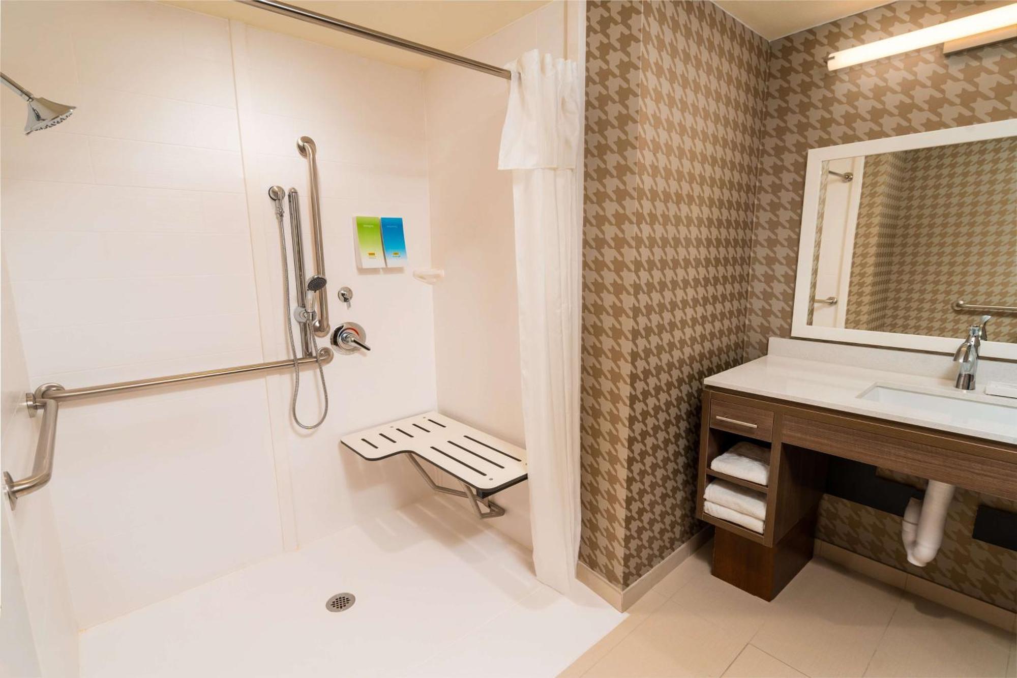 Home2 Suites Бейкерсфілд Екстер'єр фото